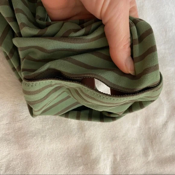 Lululemon infinity scarf - Picture 5 of 7